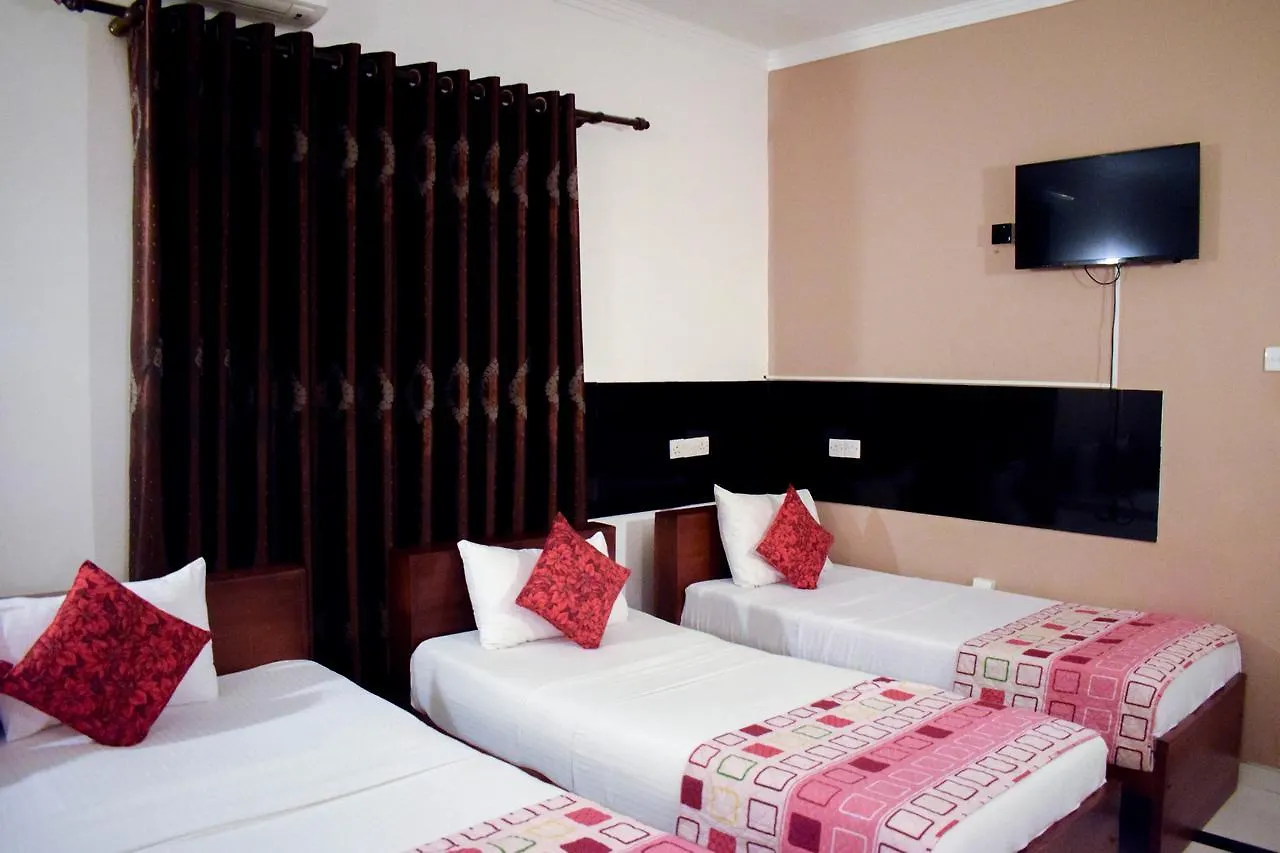 Yoho Adnives Road Hotel Negombo
