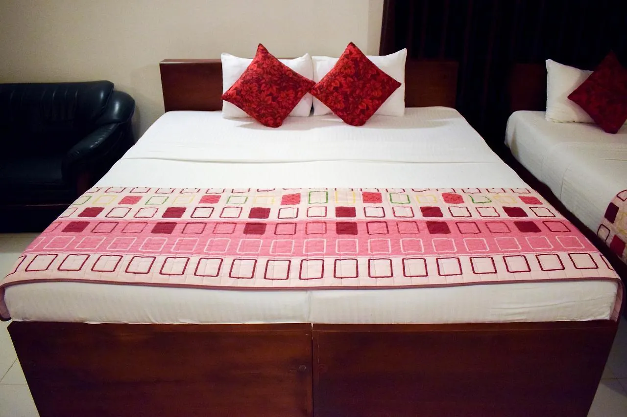 Yoho Adnives Road Hotel Negombo
