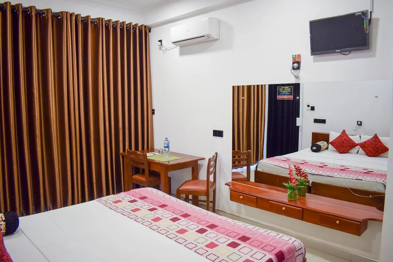 Yoho Adnives Road Hotel Negombo