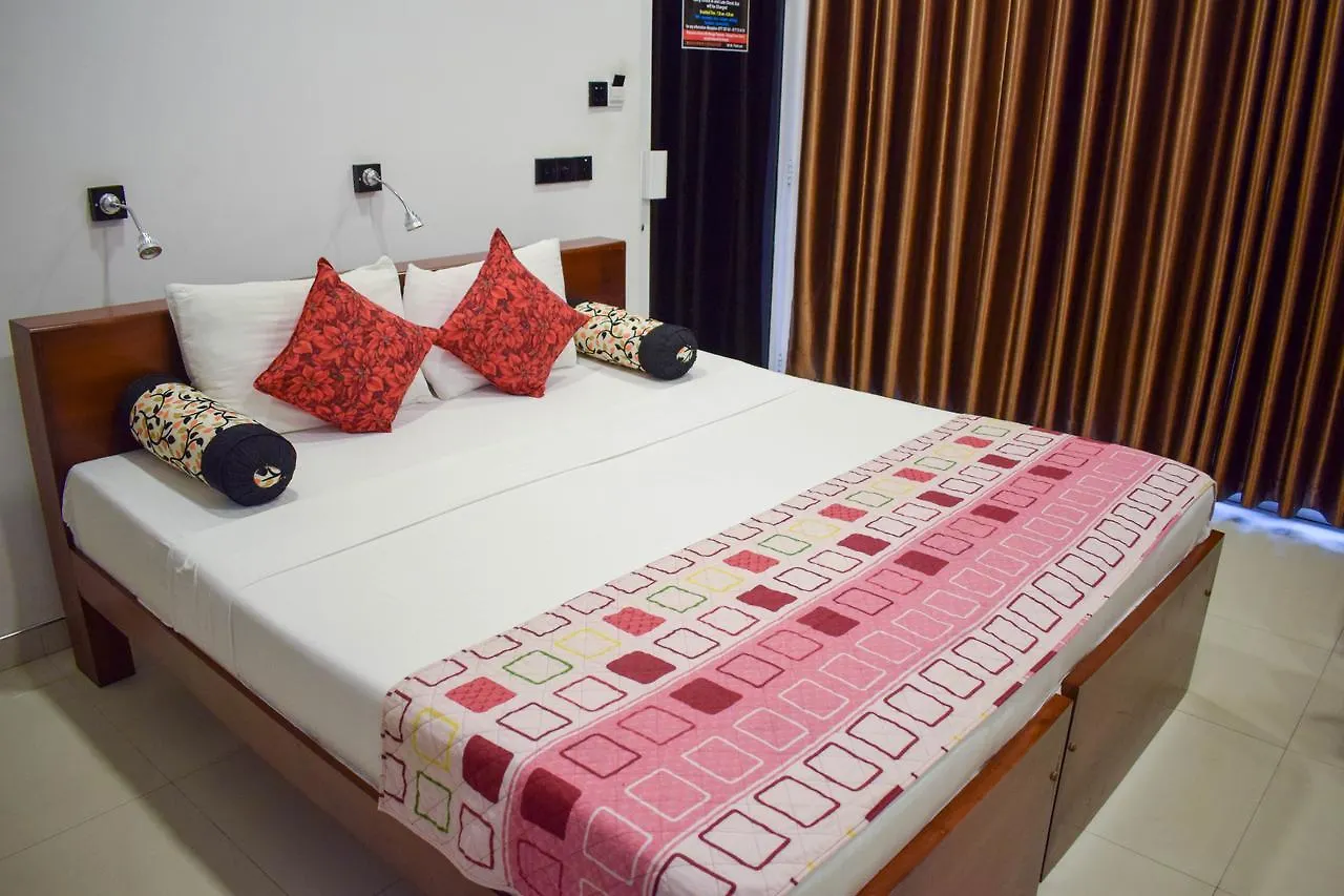 ***  Yoho Adnives Road Hotel Negombo Sri Lanka