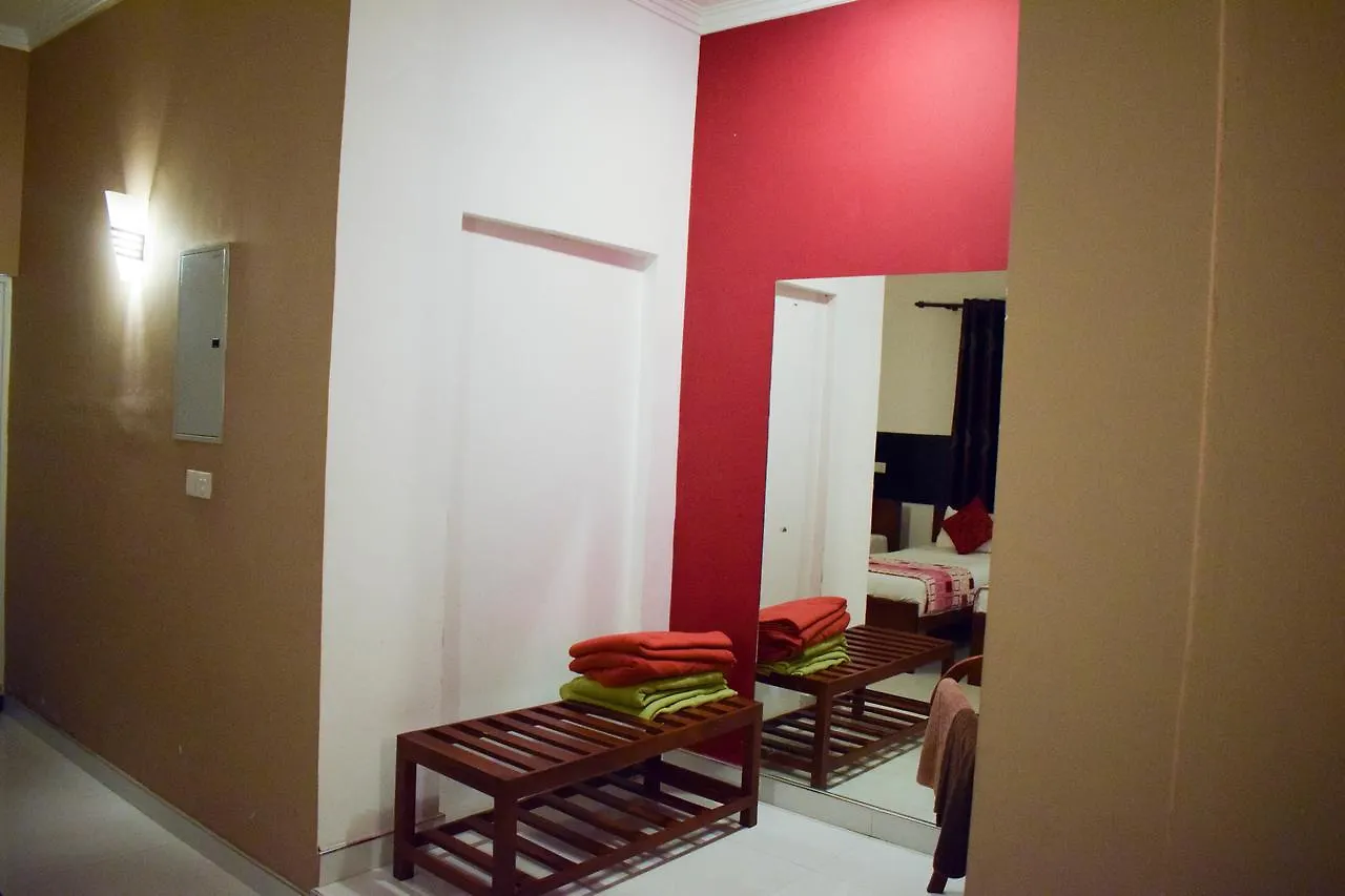 Yoho Adnives Road Hotel Negombo
