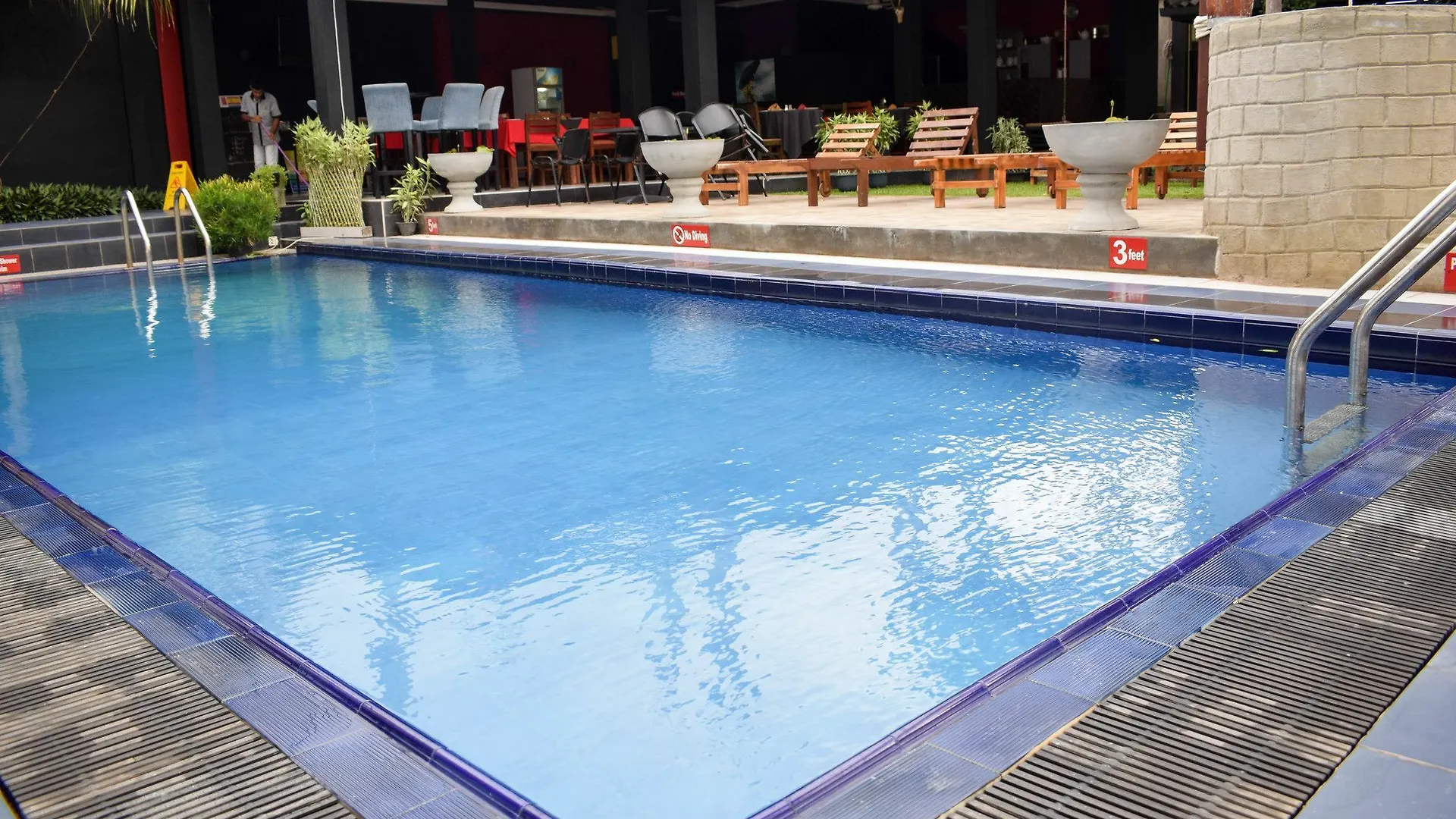 Yoho Adnives Road Hotel Negombo